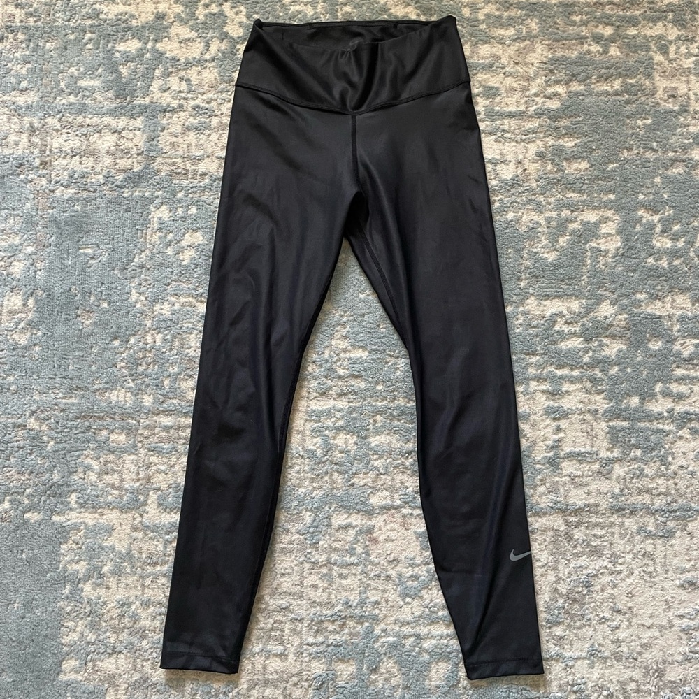 Nike Shiny Black Ankle Leggings - Women’s Size XS Extra Small
